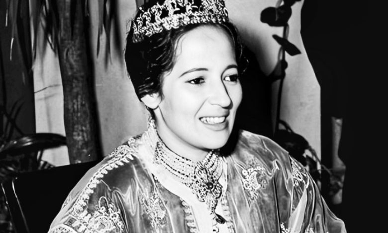 Il palazzo reale ha annunciato oggi, sabato, la morte della madre del re Mohammed VI, la principessa Lalla Latifa.