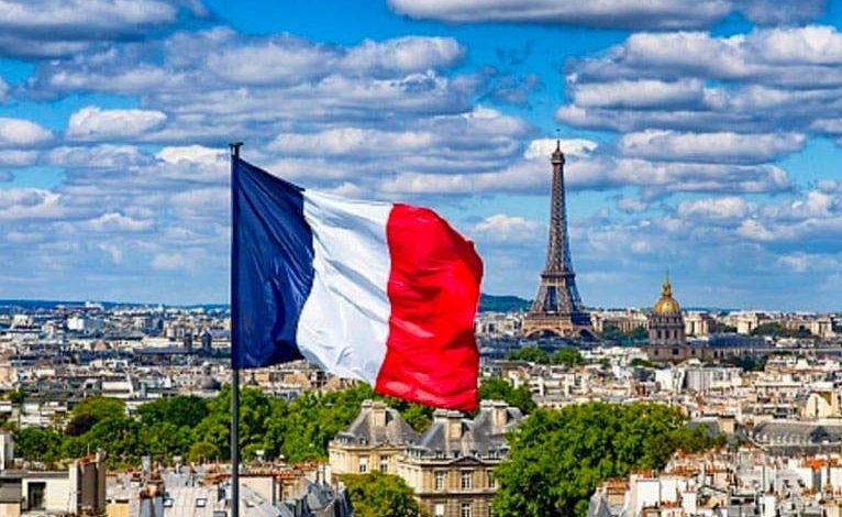 Manar Al-Salimi: la Francia prevede di aprire un consolato nella città di Dakhla