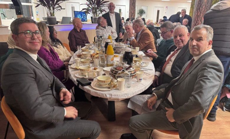 Rotterdam .. La colazione del Ramadan combina lo splendore di originalità e lo spirito della modernità