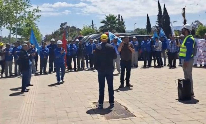 I lavoratori della stazione termica di Jarrada protestano e continuano a degenerare
