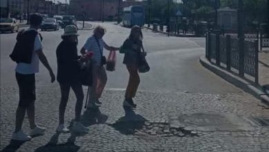 Un buco di fronte al famoso Mamouni Hotel a Marrakech accende i social media