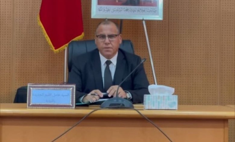 Un nuovo lavoratore è considerato la provincia di Moulay Yacoub